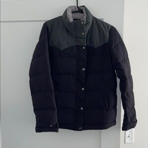 Patagonia Black and Gray Women's Puffer Jacket